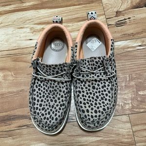 Cheetah Hey Dude size 7